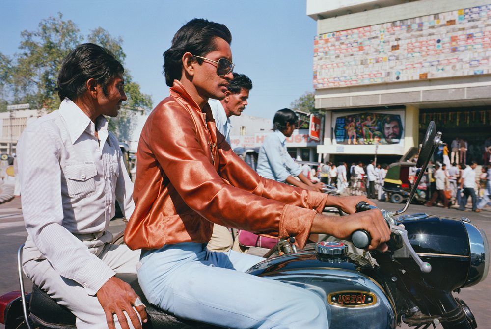 Mitch Epstein. Ahmedabad, Gujarat, Inde, 1981. Avec l’aimable autorisation de Black River Productions, Ltd. / Galerie Thomas Zander / Mitch Epstein.