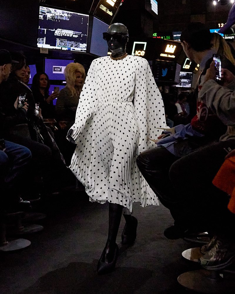 Balenciaga enflamme la Bourse de New York avec une collab Adidas