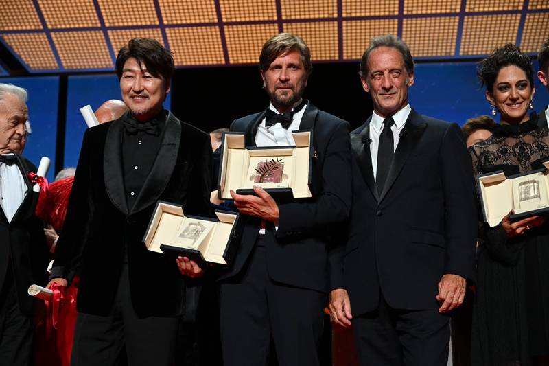 Song Kang-Ho, Best Actor winner for his role in “Broker” by Hirokazu Kore-eda; Ruben Ostlund, Palme d’or recipient in “Triangle of Sadness”; Vincent Lindon, President of the jury; Zar Amir Ebrahimi, Best Actress winner for her role in “Holy Spider” by Ali Abbasi © Chopard