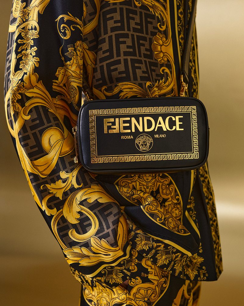 Fendace : la rencontre explosive de Versace et de Fendi est disponible 