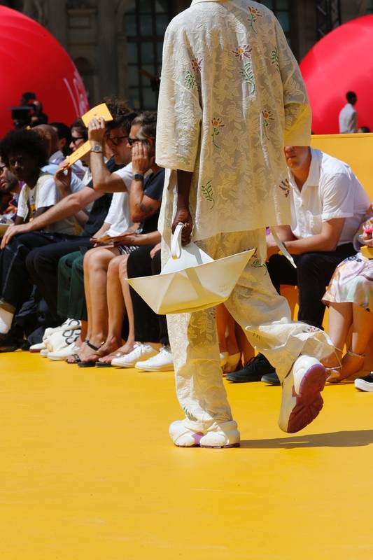 11 sacs aperçus sur le défilé Louis Vuitton homme printemps-été 2023