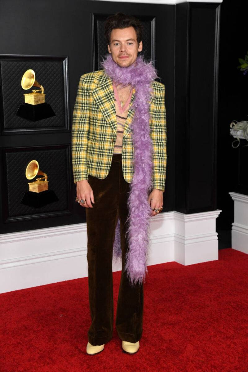 1/ Harry Styles wearing Gucci at the 63rd annual Grammy Awards ceremony © Getty
