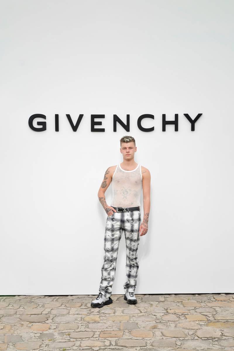 Lucas Wright au défilé Givenchy printemps-été 2023 à Paris