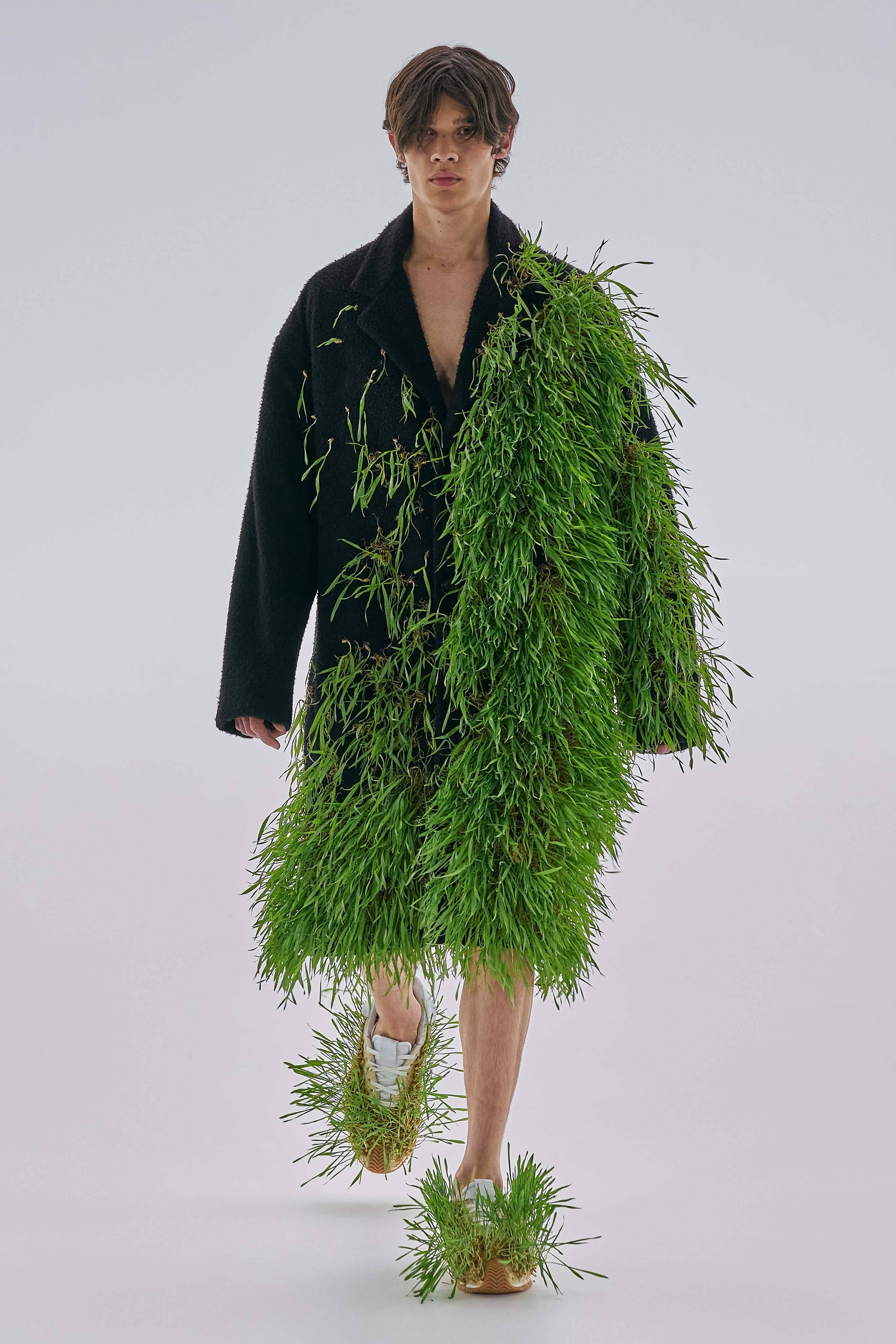 Loewe grows plants on the pieces of its Spring-Summer 2023 men’s collection 