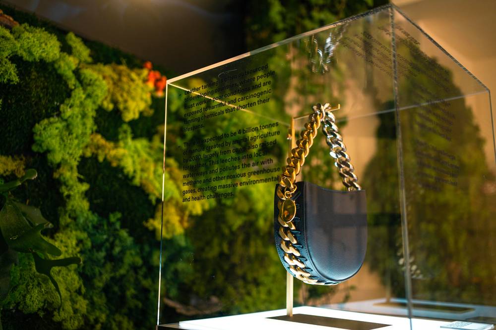Champignons géants et graines du futur : la nouvelle exposition de Stella McCartney à Milan 