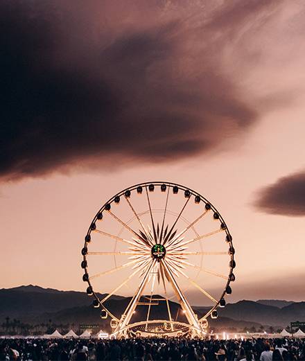 Découvrez le festival Coachella sous un nouveau jour grâce aux clichés oniriques de Jonathan Bertin