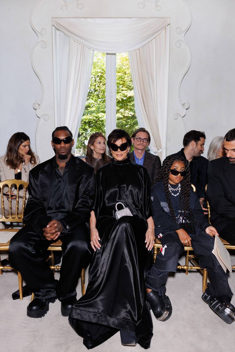 Offset, Kris Jenner, North West au défilé Balenciaga haute couture automne-hiver 2022-2023