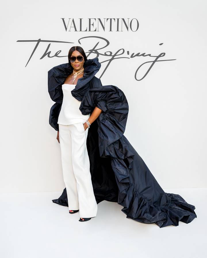 Naomi Campbell au défilé Valentino haute couture automne-hiver 2022-2023