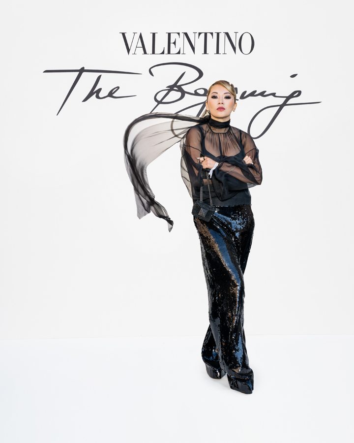 Tina Leung au défilé Valentino haute couture automne-hiver 2022-2023