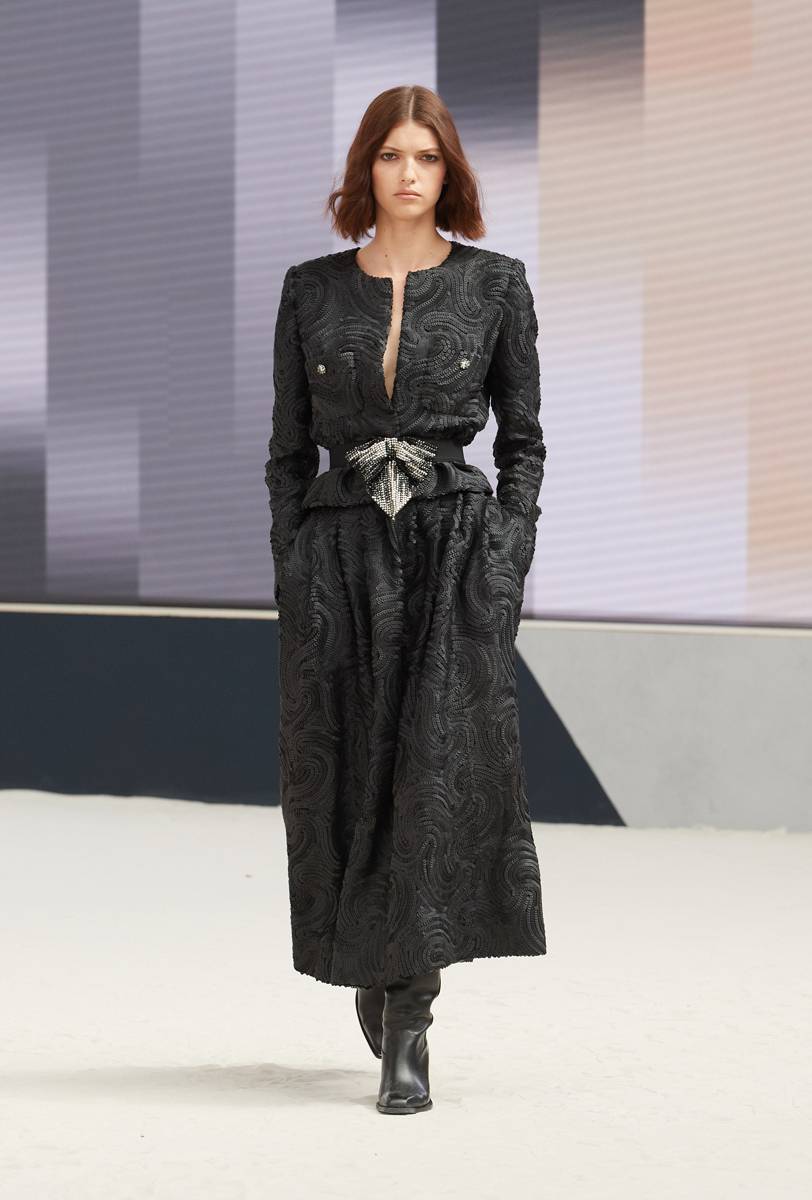 Vogues best looks from the Chanel fallwinter 2022 show
