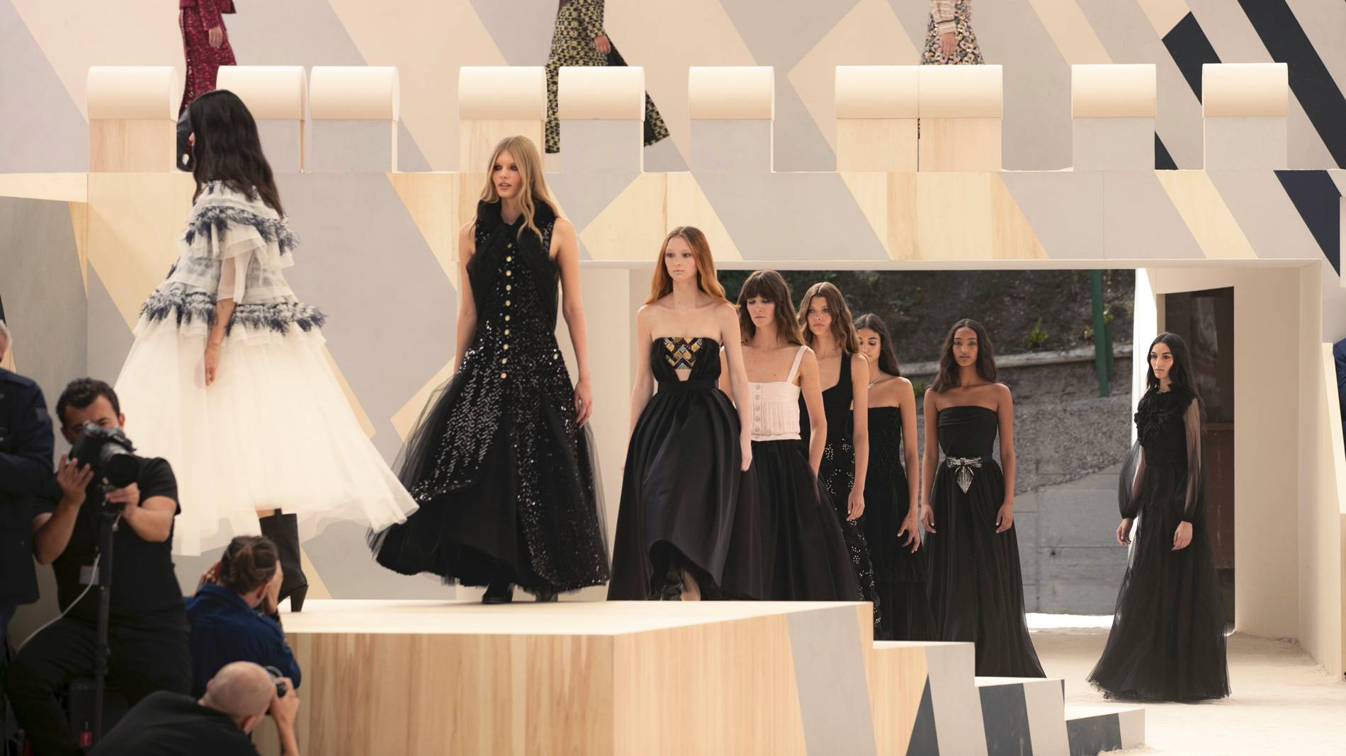 Chanel lures stars with cruise fashion show in Los Angeles  Burnaby Now