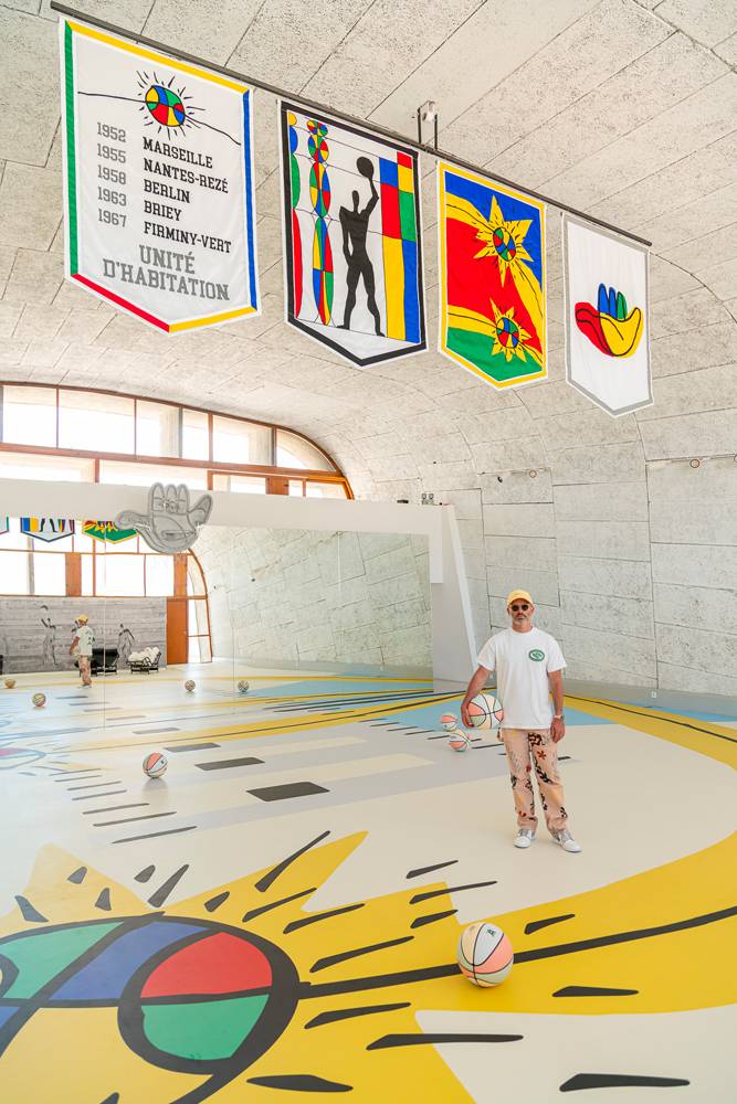 Vue de l'exposition “Le Modulor du Basketball“ de Daniel Arsham au MAMO, Marseille (2022). 