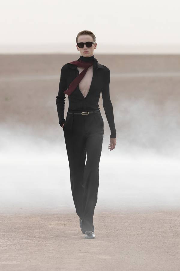 Saint Laurent unveils a spring/summer 2023 show in the middle of the Moroccan desert 