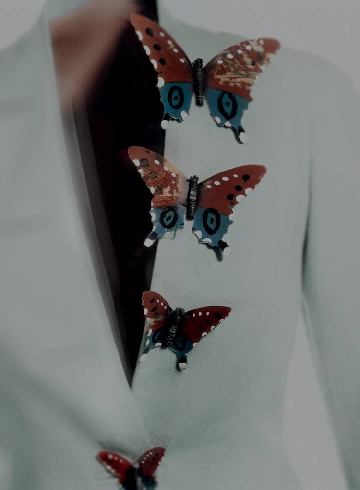 Elsa Schiaparelli, détail de la Veste Papillon (été 1937). Laine. Musée des Arts décoratifs © Valérie Belin