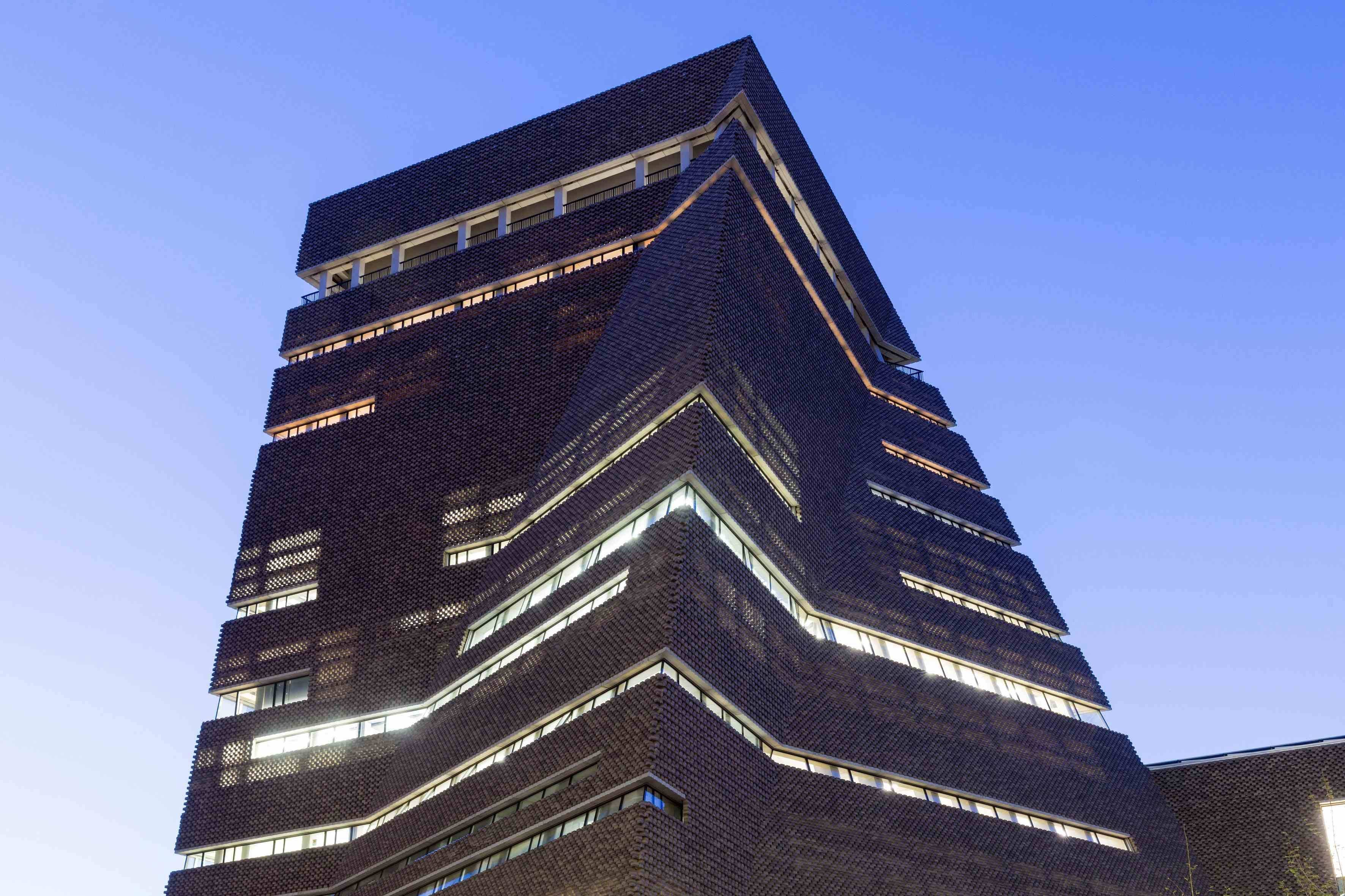 The new Tate Modern by Jacques Herzog and Pierre de Meuron