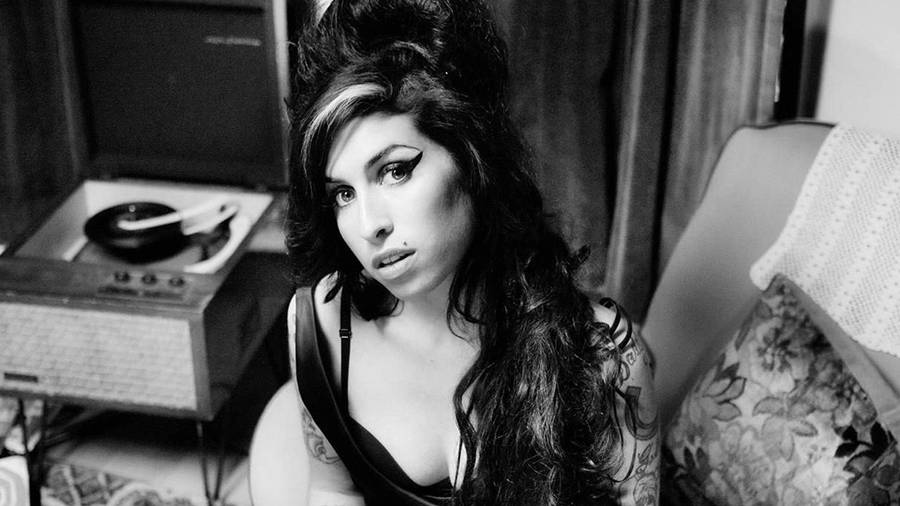 Que nous réserve le biopic événement sur Amy Winehouse ? 