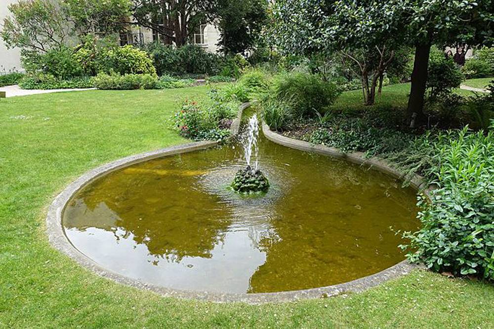 5 jardins cachés où se rafraîchir dans Paris