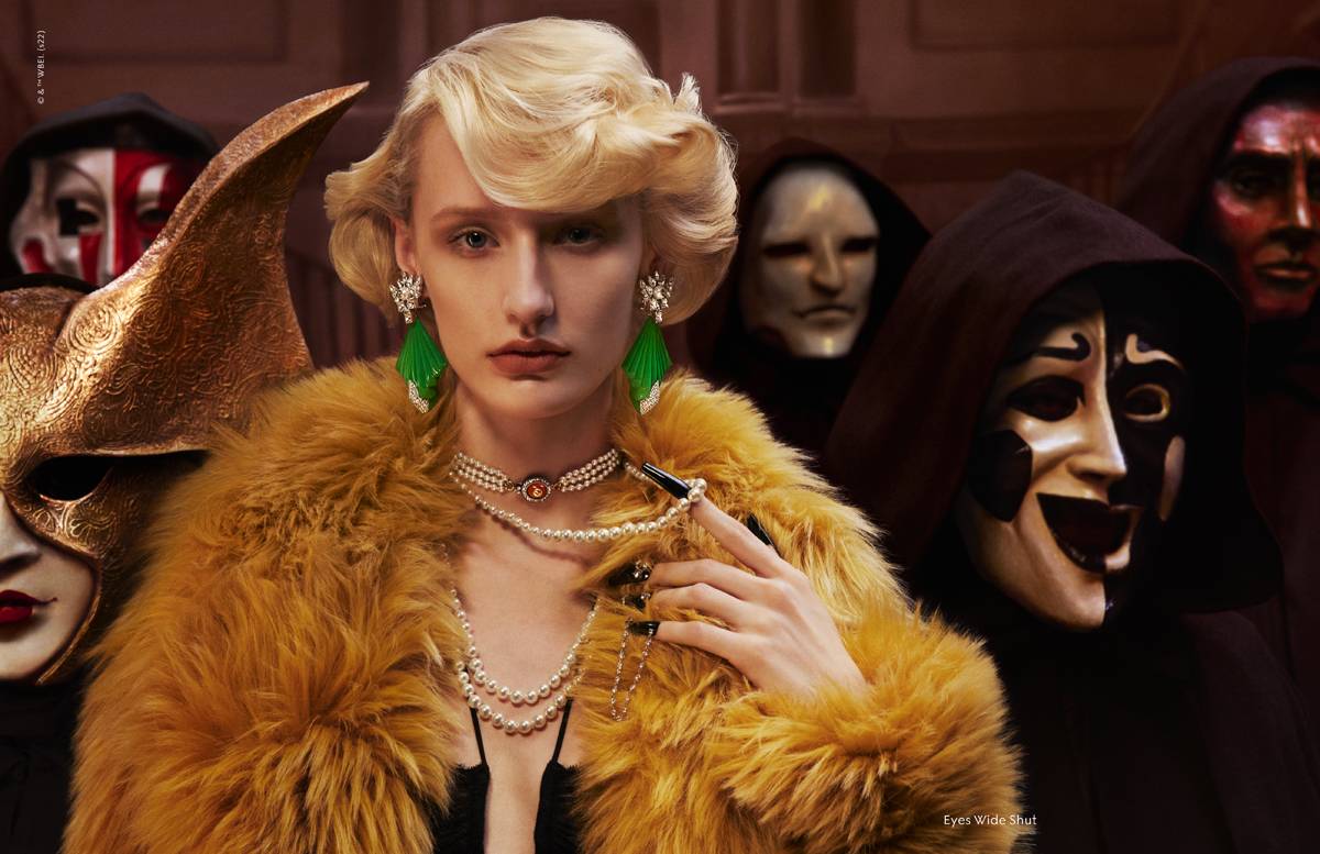 Gucci coat and jewelry by Alessandro Michele in Stanley Kubrick's "Eyes Wide Shut”