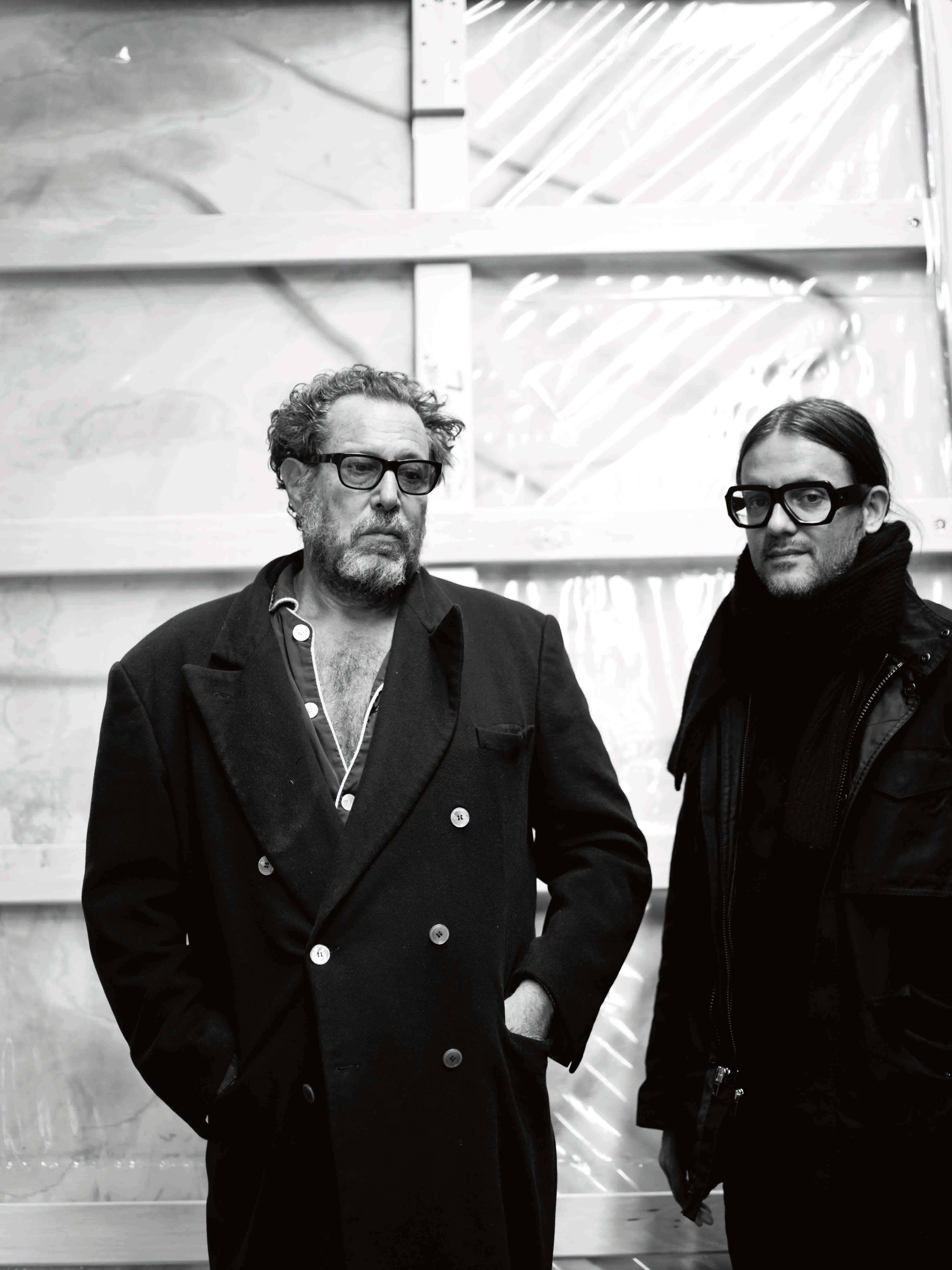 Julian Schnabel photographed at the Palazzo Chupi with Cyrill Gutsch's founder of Parley for the Oceans. Portrait Van Sarki.