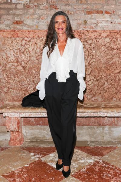 L’actrice Angela Molina Tejedor au dîner Miu Miu Women's Tales à la Mostra de Venise 2022.
