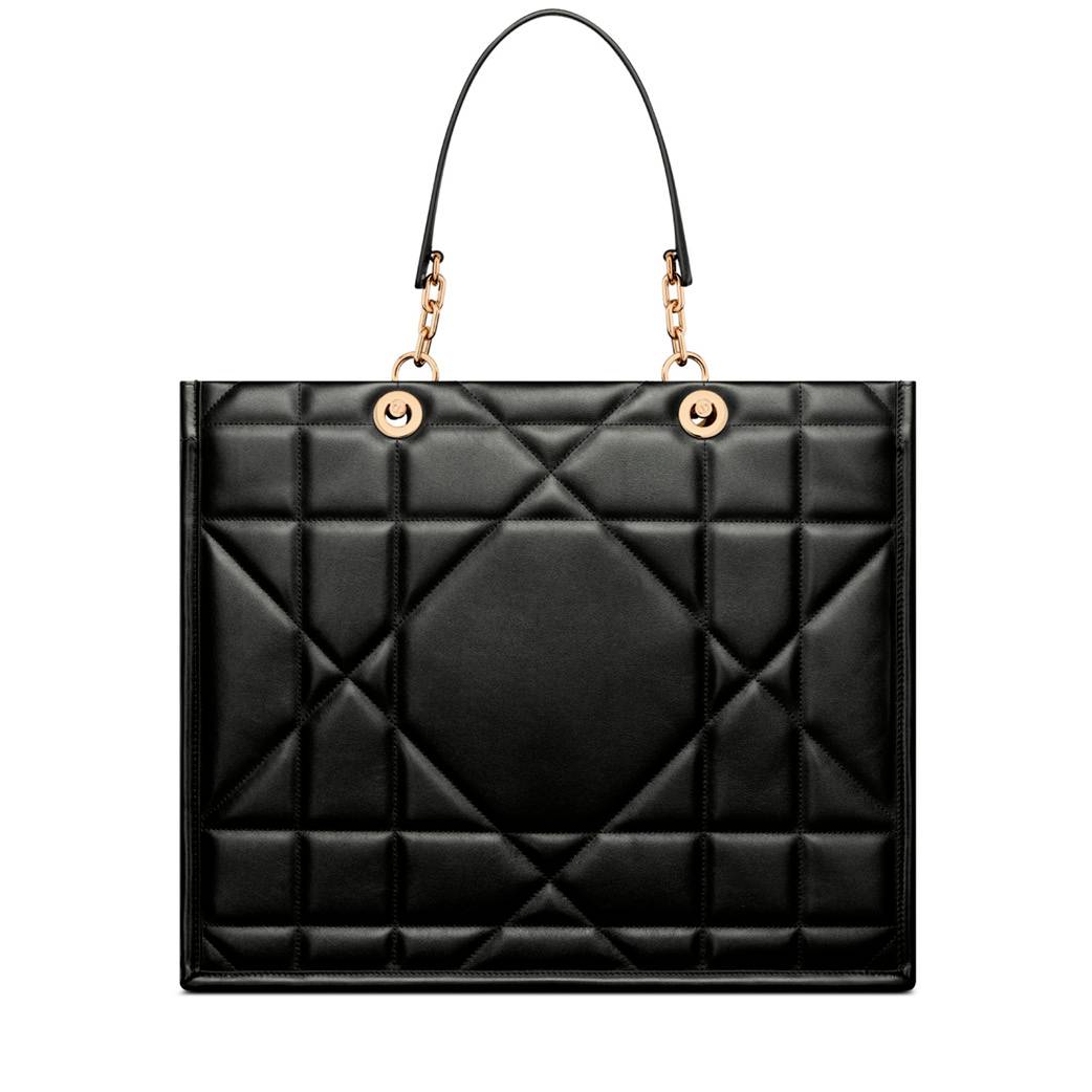 Le sac Dior Essential de Dior 