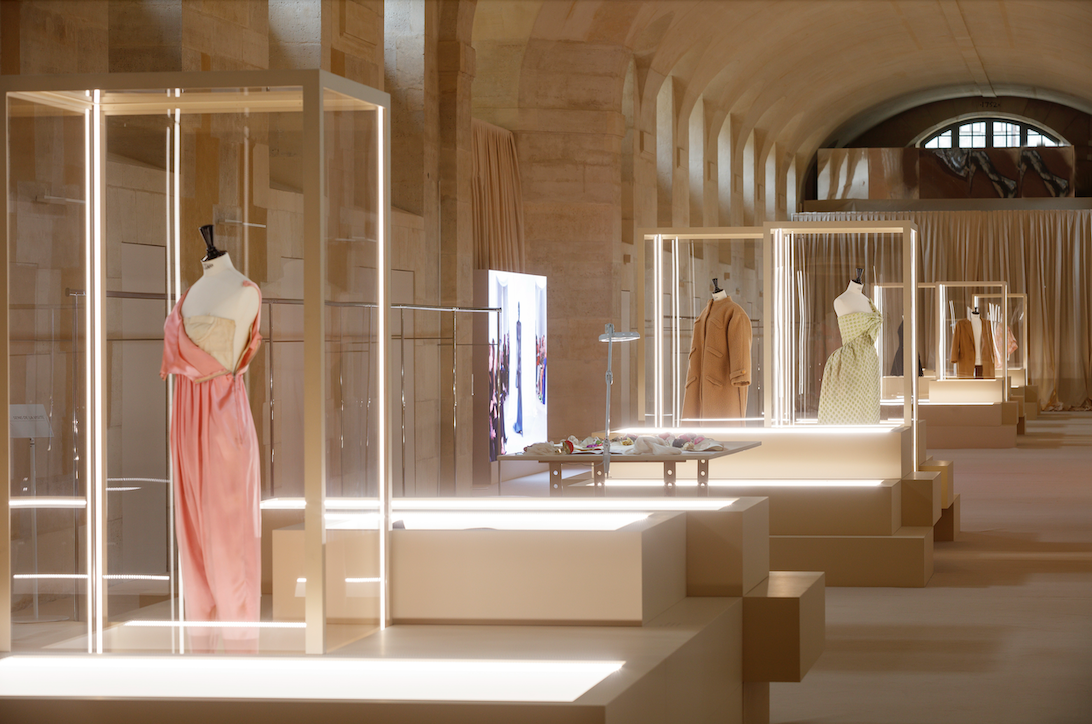 Maison Balenciaga, vue de l'exposition "Des robes, au-delà du temps"
© Eric sander