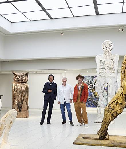 Brad Pitt devient artiste et dévoile ses sculptures en Finlande