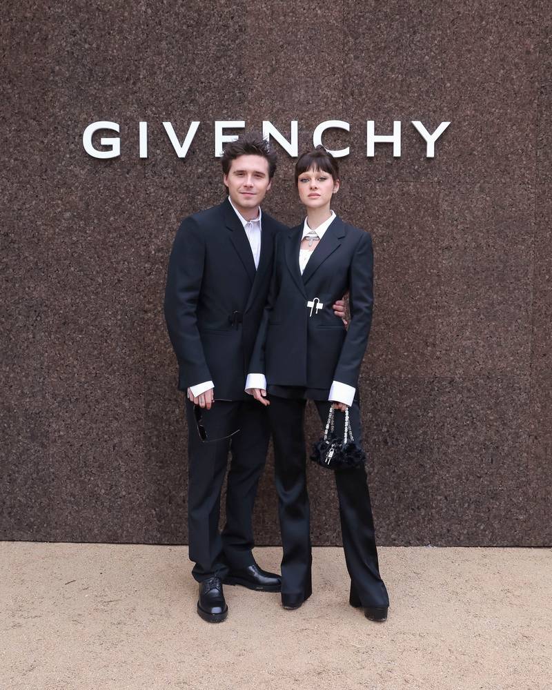Brooklyn Beckham et Nicola Peltz au défilé Givenchy printemps-été 2023
