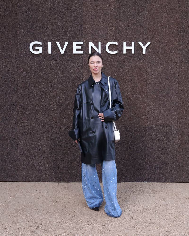 La dj Nina Kraviz au défilé Givenchy printemps-été 2023