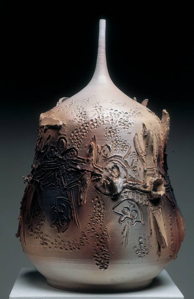 Wifredo Lam, Vase, I (1975). Terracotta H. 50 cm. Diam. 28 cm. Private collection, Paris.