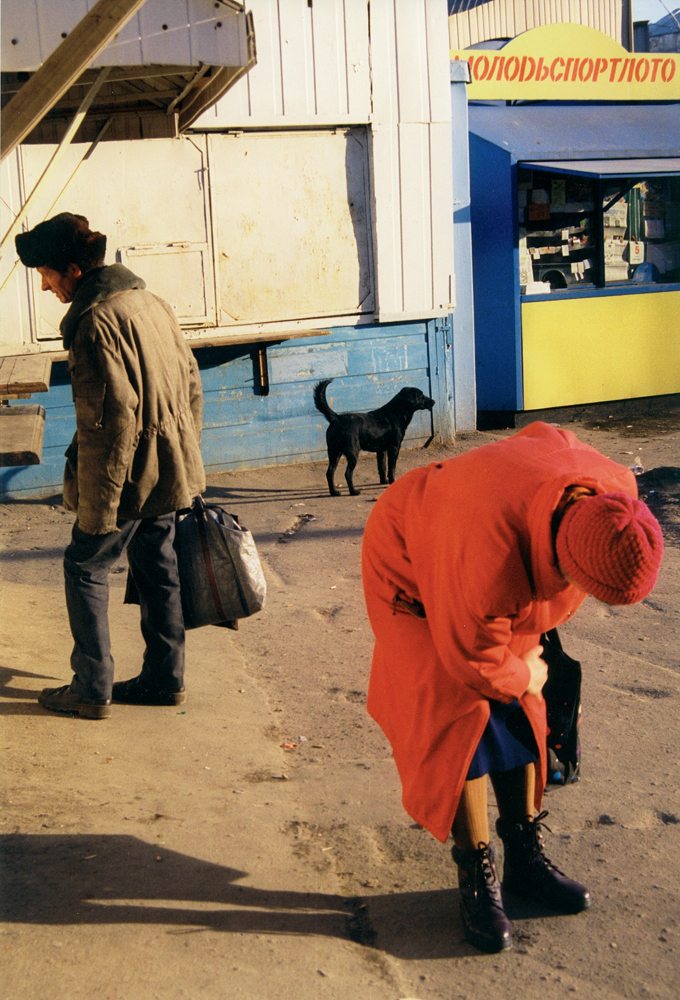 Boris Mikhaïlov, Photographie extraite de la série “Case History” (1997-1998). Tirage chromogène. © Boris Mikhaïlov, VG Bild-Kunst, Bonn. Courtesy of Galerie Suzanne Tarasiève, Paris. 