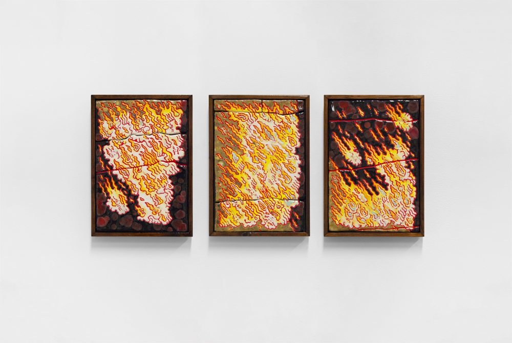 Kara Chin, "Fire 1", "Fire 2", "Fire 3", FIRE 1, FIRE 2, FIRE 3, 2022, céramique émaillée et cadre en boi. Courtesy of the artist and Hatch