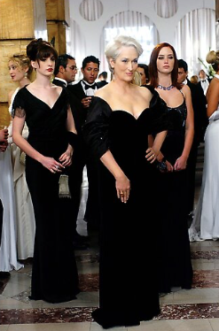  Anne Hathaway, Meryl Streep et Emily Blunt dans “Le Diable s'habille en Prada” (2006) de David Frankel © D.R