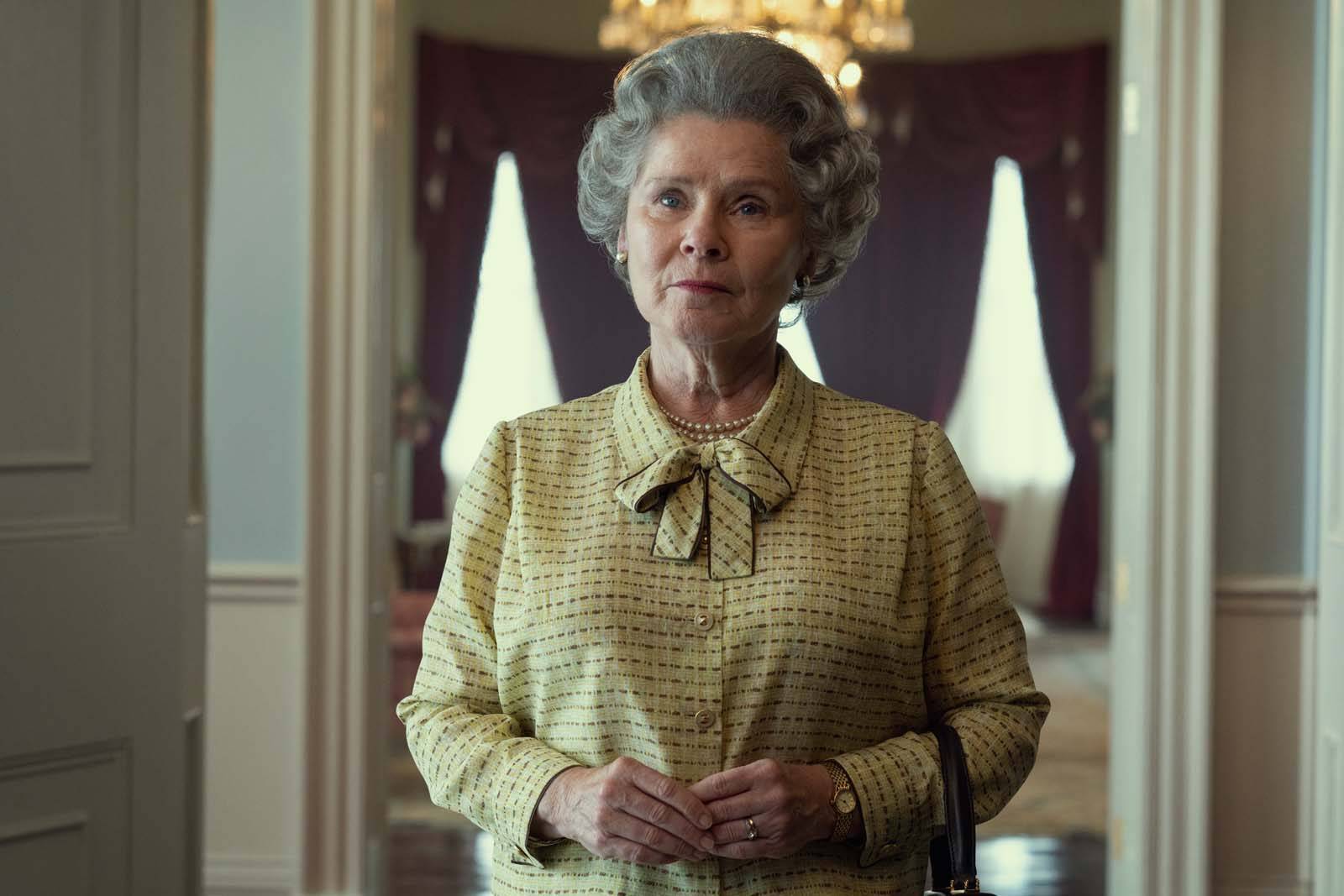 Imelda Staunton dans le rôle d'Elizabeth II, The Crown © Netflix
