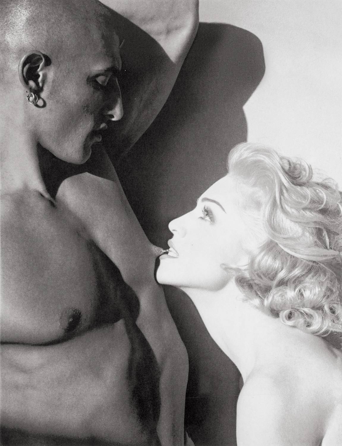 Madonna, photo par Steven Meisel extraite du livre “SEX” (1992).