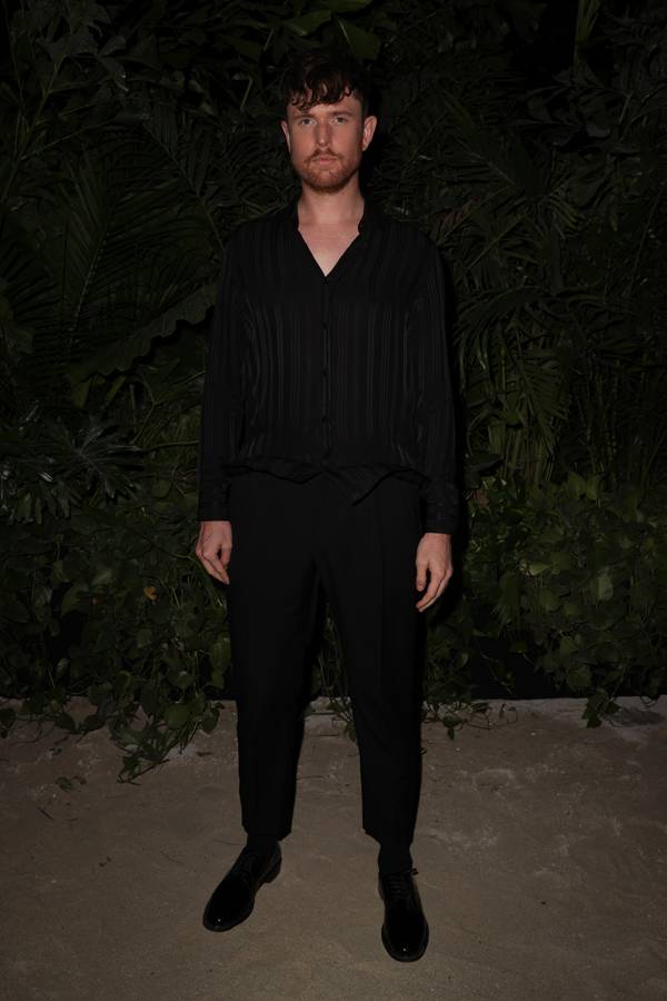 Le chanteur James Blake au vernissage de "Sex by Madonna" de Saint Laurent Rive Droite pendant la foire Art Basel Miami Beach