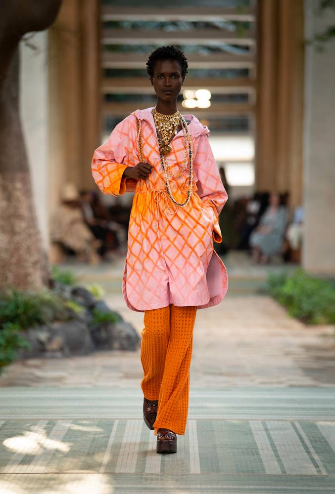 Le défilé Chanel Métiers d'art 2022-2023 à Dakar