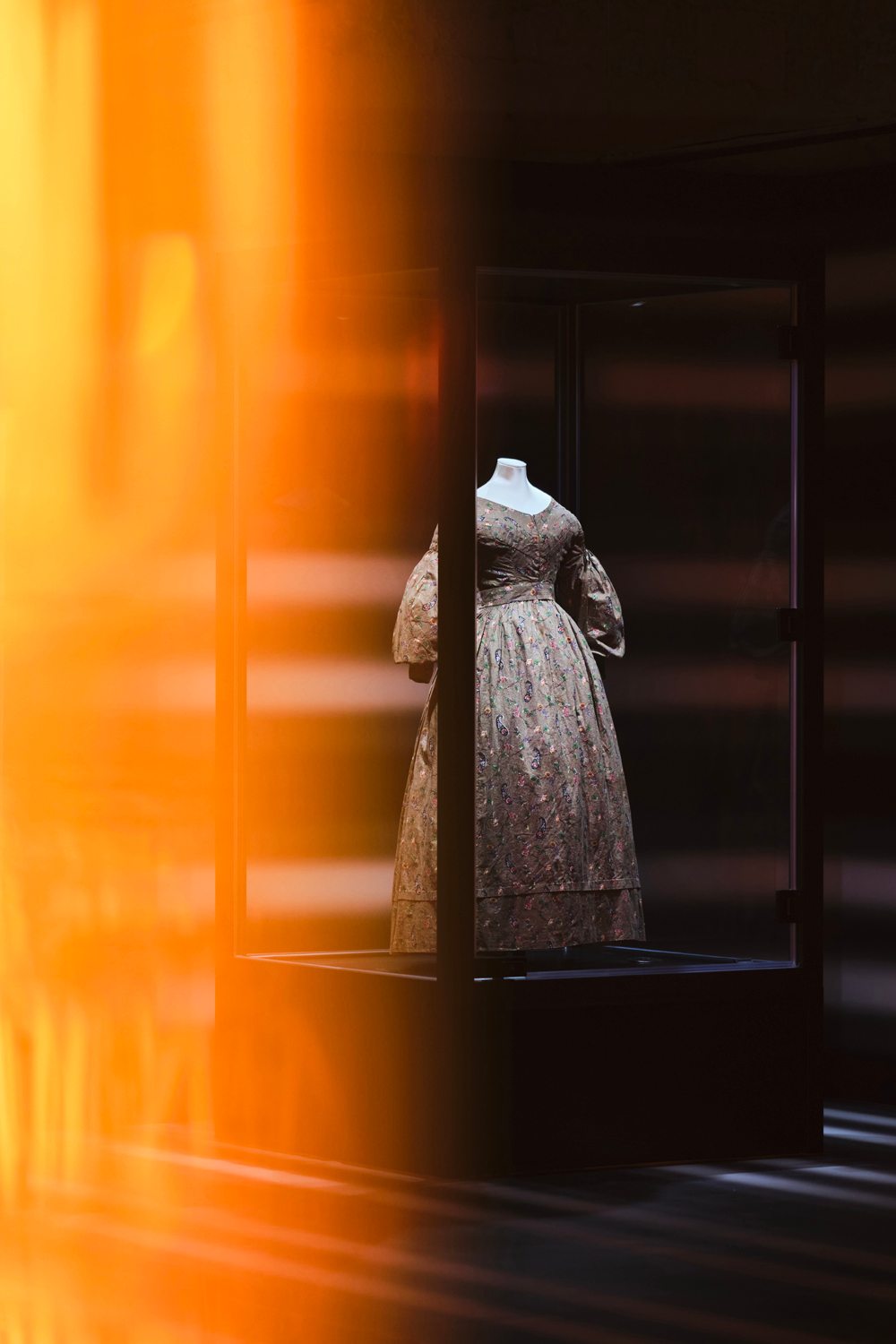 Légende : Robe de mariée, Angleterre, entre 1835 et 1840, don de Mme Catherine Rose © Crédits photo V&A.