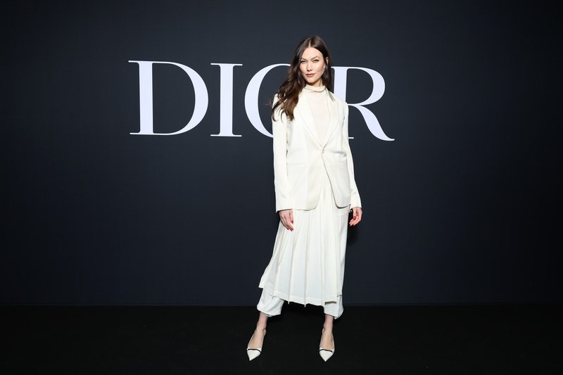 Karlie Kloss au défilé Dior homme automne-hiver 2023-2024