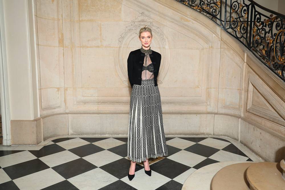 Elizabeth Debicki au défilé Dior haute couture printemps-été 2023