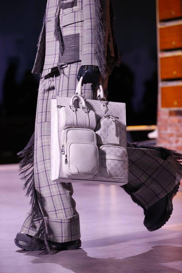 Sac Louis Vuitton du défilé Homme automne-hiver 2023-2024