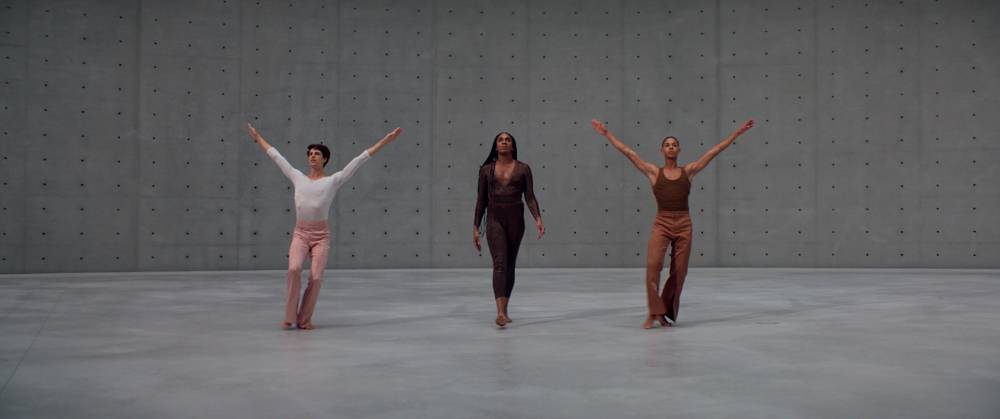 Gerard & Kelly, “Panorama” (2021). Vidéo 4K, couleur et son, 22 min (les danseurs Germain Louvet et Guillaume Diop). Courtesy of the artists and Marian Goodman Gallery.