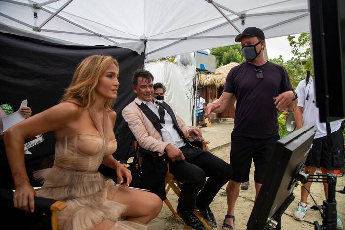Jennifer Lopez sur le tournage de Shotgun Wedding (2023) © Prime Video / Lionsgate