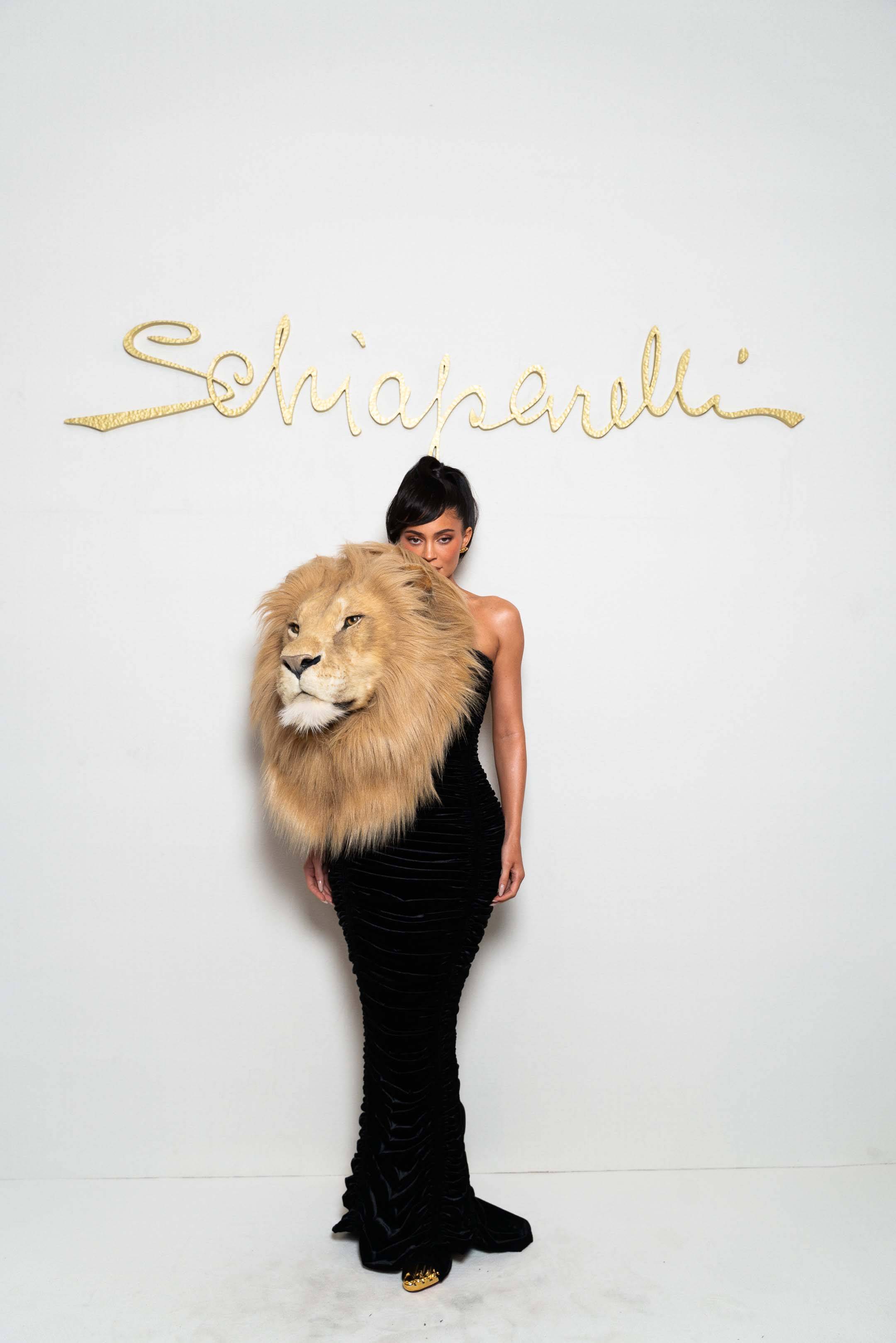 Kylie Jenner au défilé Schiaparelli haute couture Printemps-été 2023