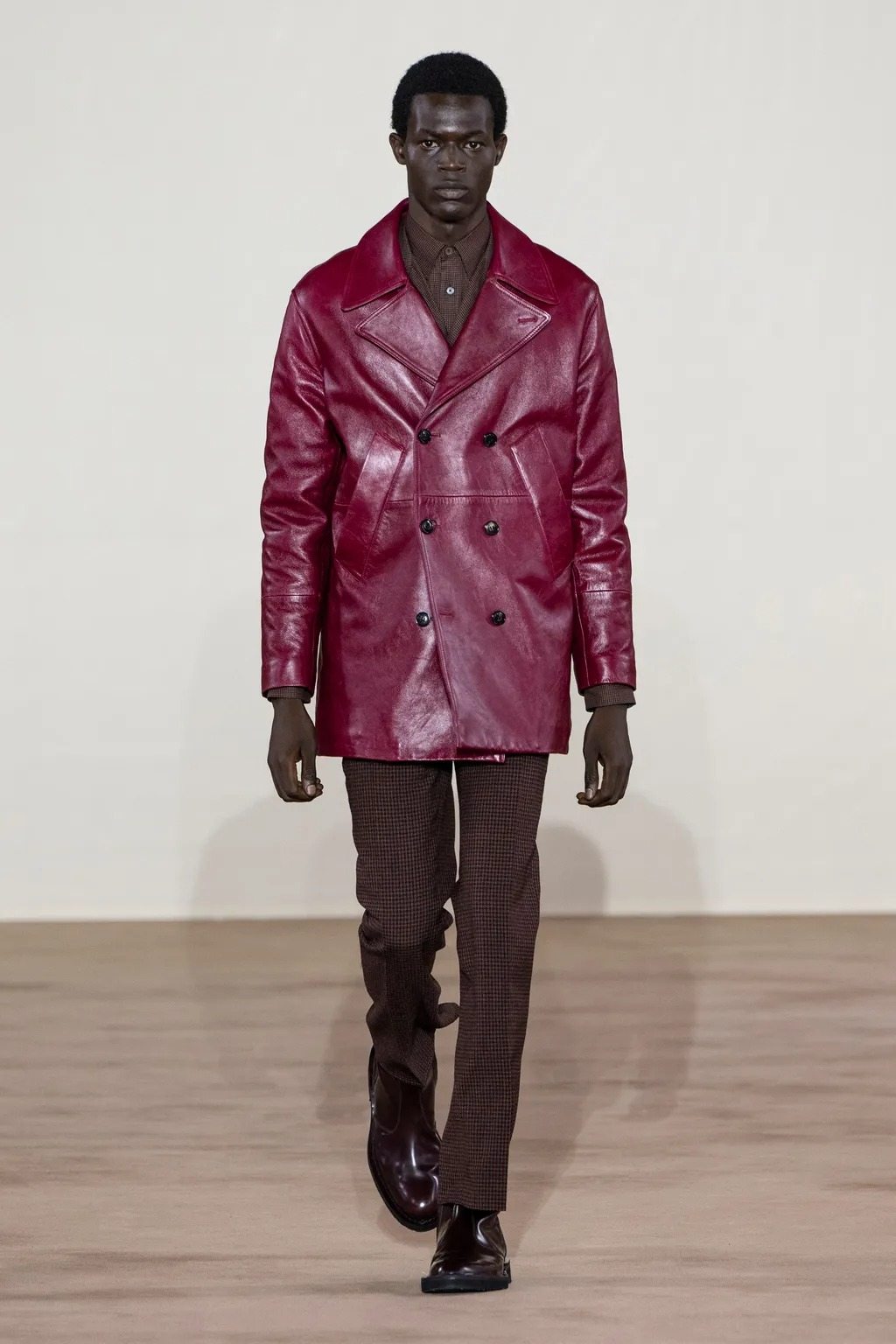 Le manteau magenta Paul Smith automne-hiver 2022-2023
