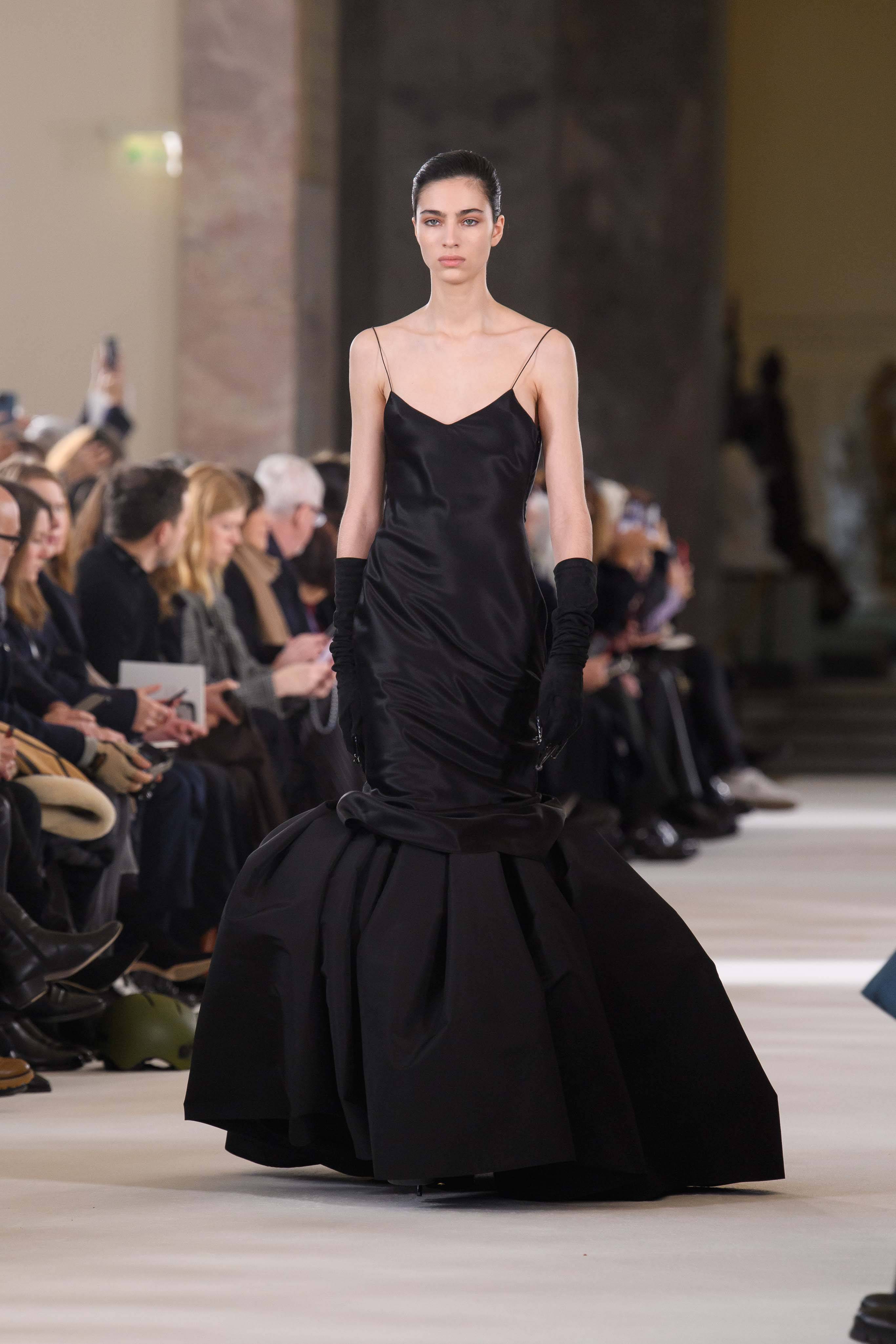 Le défilé Schiaparelli haute couture printemps-été 2023 