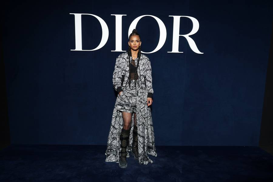 Ramla Ali au défilé Dior automne-hiver 2023-2024