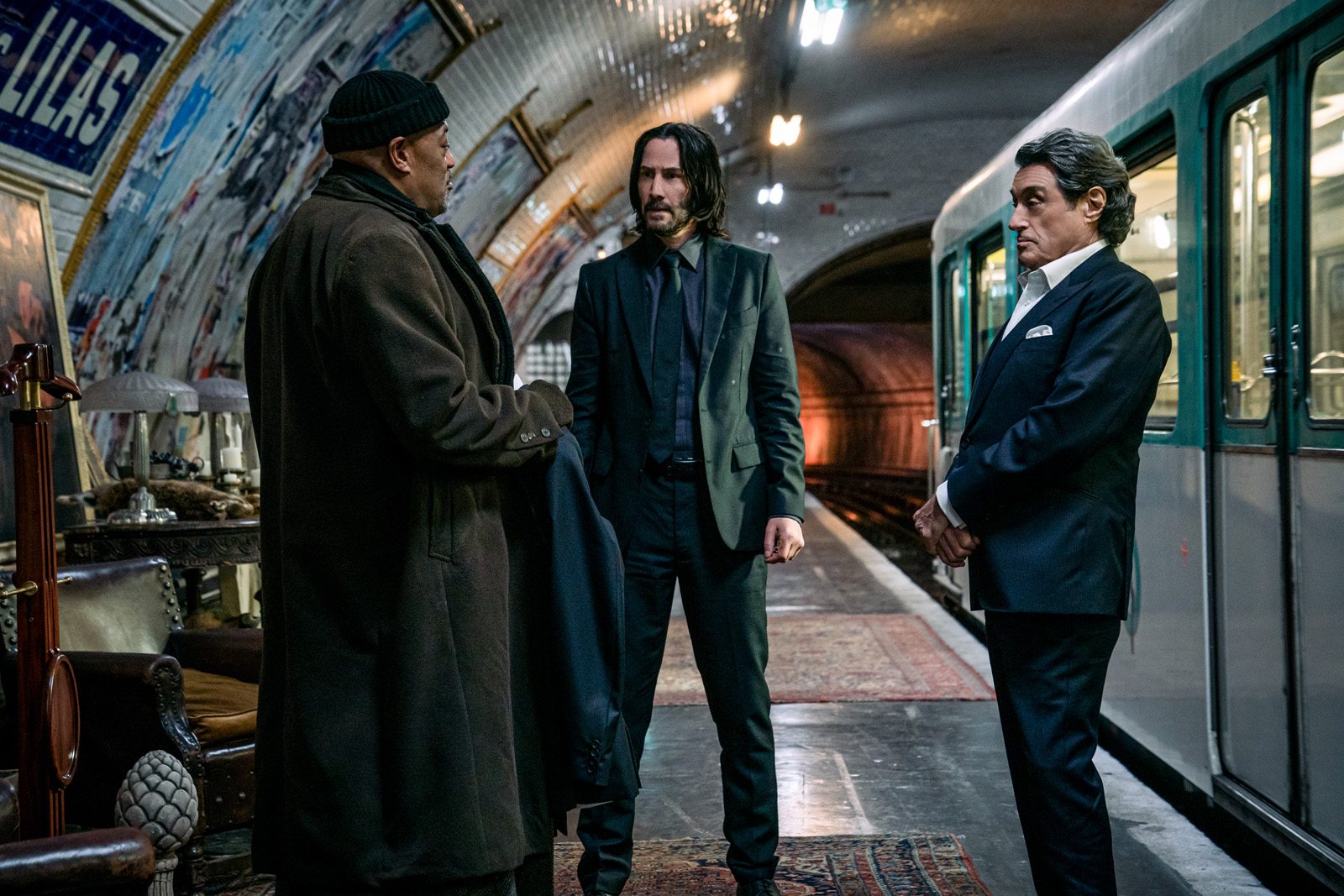 Laurence Fishburne, Ian McShane, Keanu Reeves dans John Wick : Chapitre 4 © Metropolitan FilmExport.