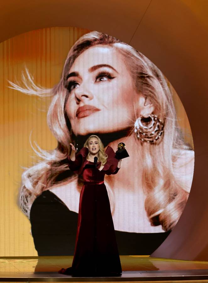 Adele en Louis Vuitton aux Grammy Awards 2023. 