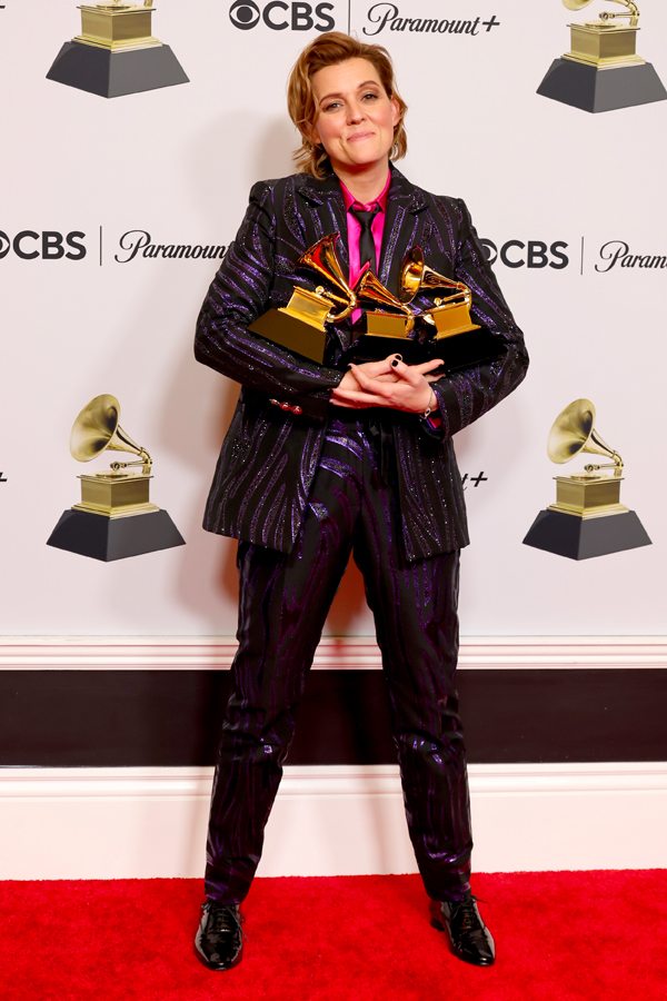 Brandi Carlile en Versace aux Grammy Awards 2023.